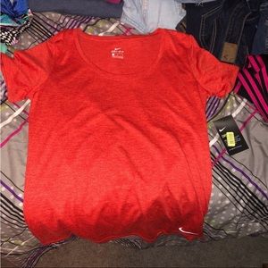 nike workout tee